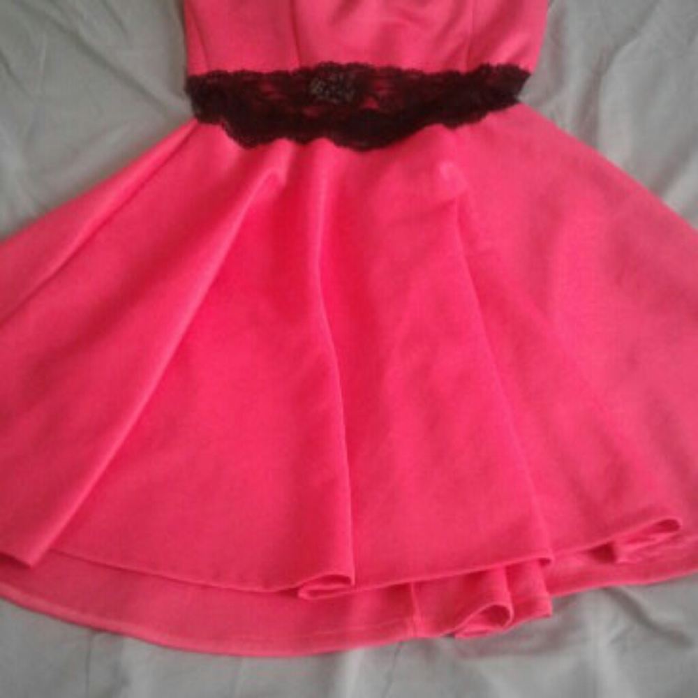 Pink short dress